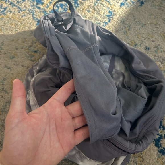 Vintage Lululemon Lowrise Speedup Shorts - Picture 4 of 7